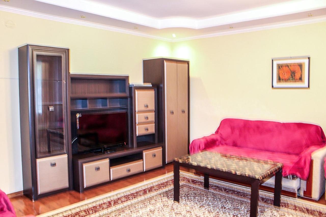 Tolebaeva 65 Apartment Almaty Ngoại thất bức ảnh